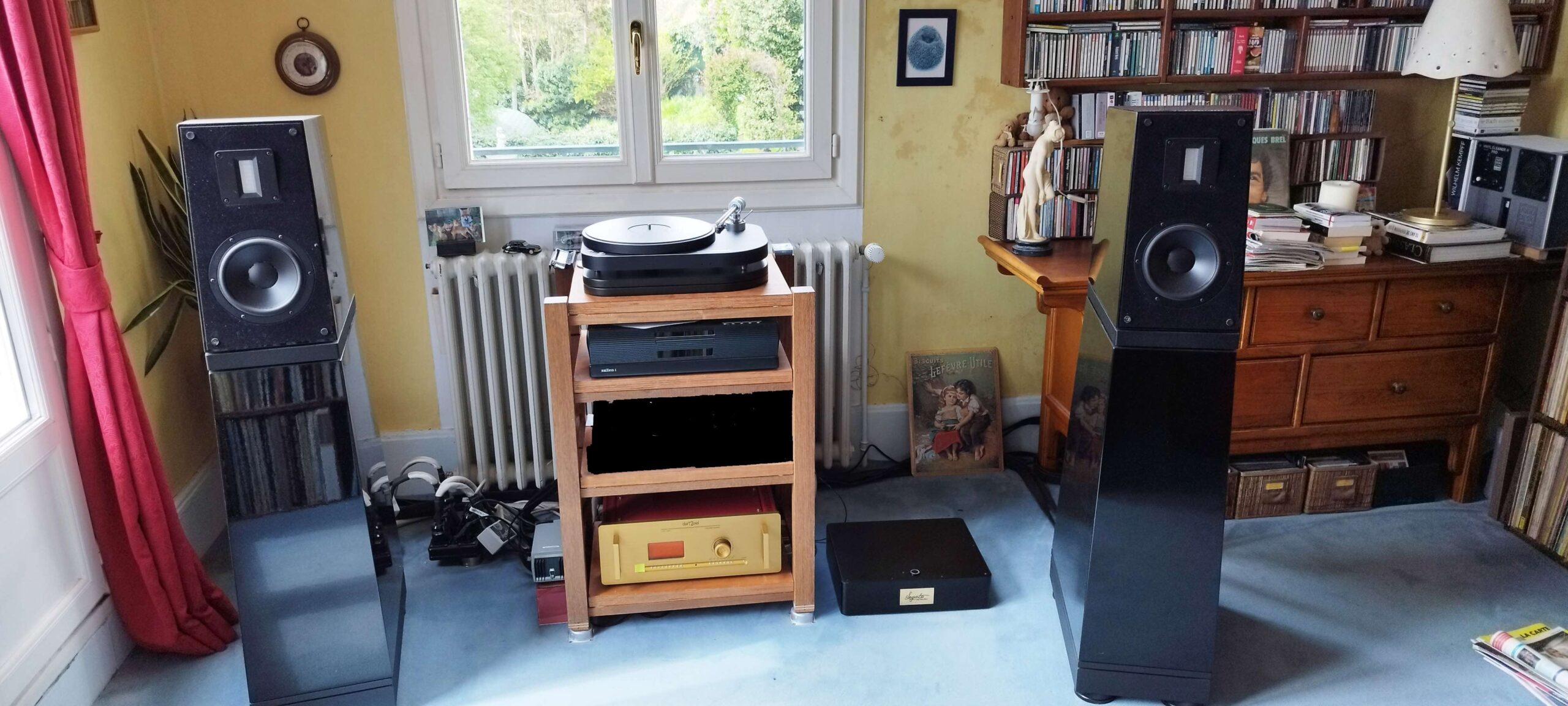 Lecteur CD Playback designs MPS3 Lecteur Lumin U1 mini alimentation Legato Platine Thales compact bras simplicity, cellule EMT JSD75 Amplificateur intégré Dartzeel CTH8550 Enceintes Verity Audio Sarastro IIS legato scherzo legato ubiquita legato senza tempo legato referenza superioer secteur