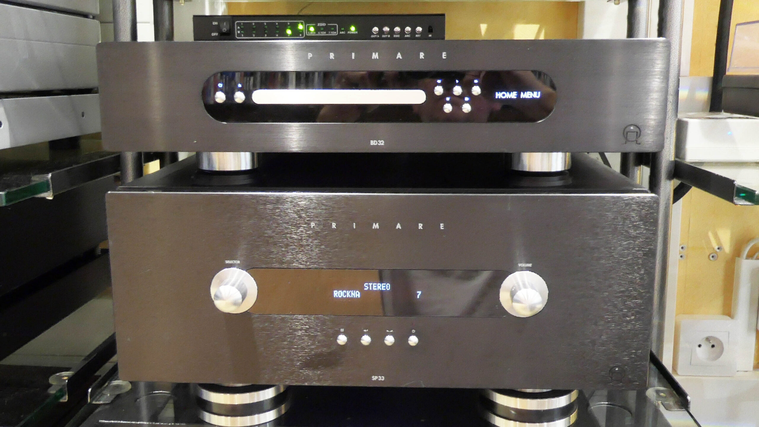 systeme-complexe-Haute-fidélité-Home-cinéma-high-end-6